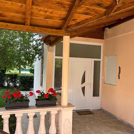 Apartment Ruzica Sukošan エクステリア 写真